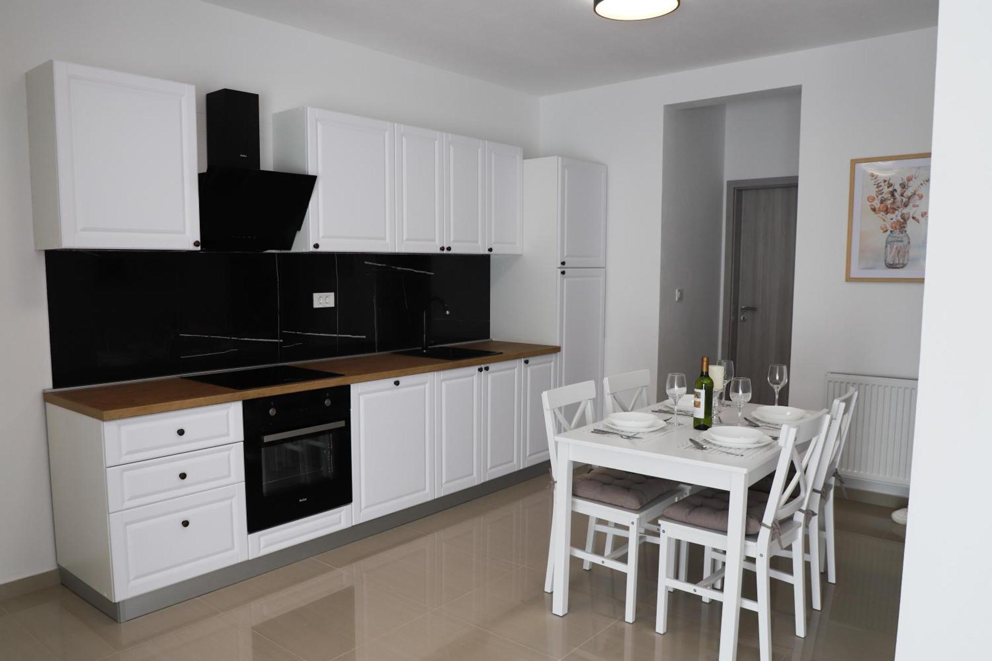 זאדאר Holiday Apartments Ivano & Leo - Private Parking מראה חיצוני תמונה