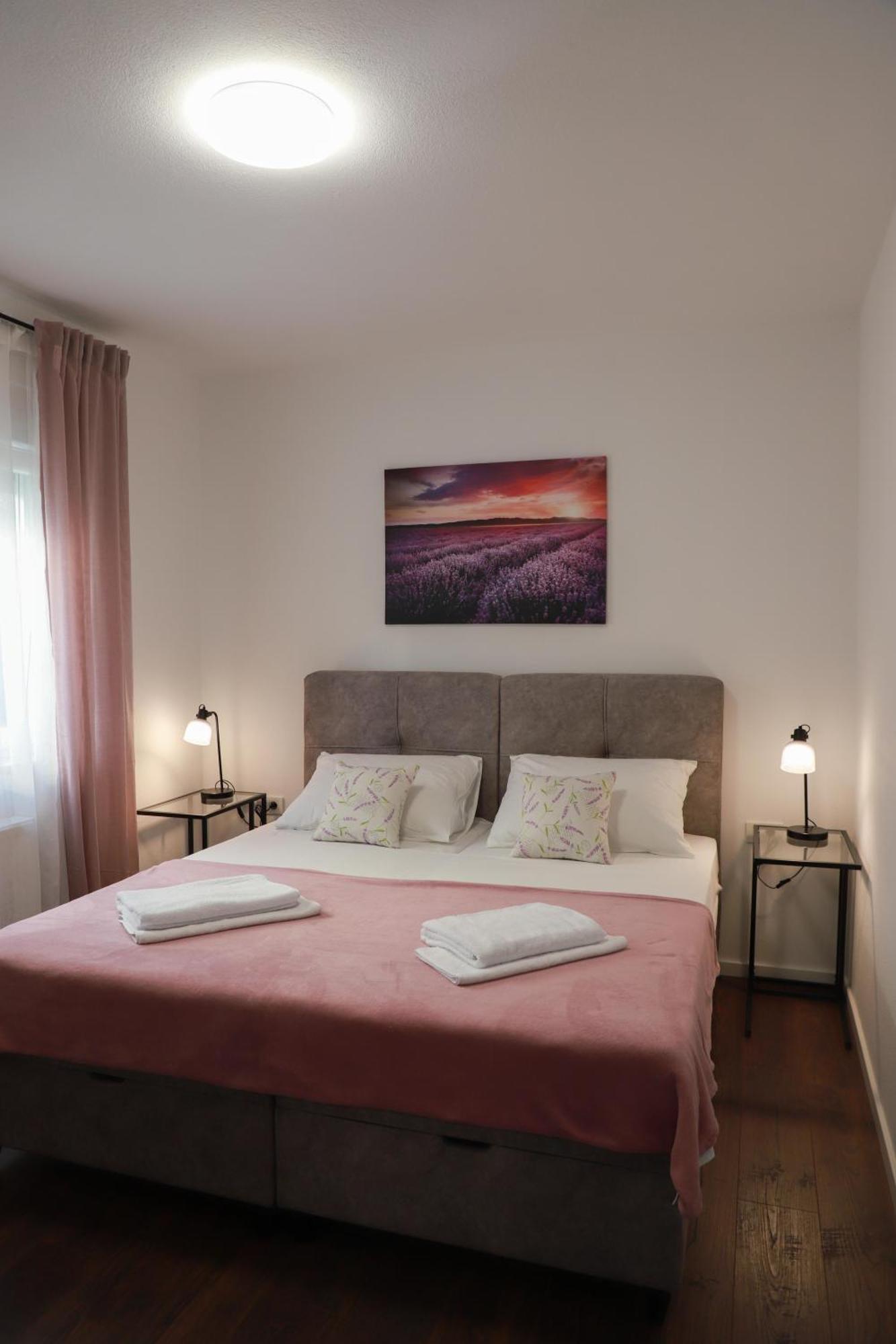 זאדאר Holiday Apartments Ivano & Leo - Private Parking מראה חיצוני תמונה